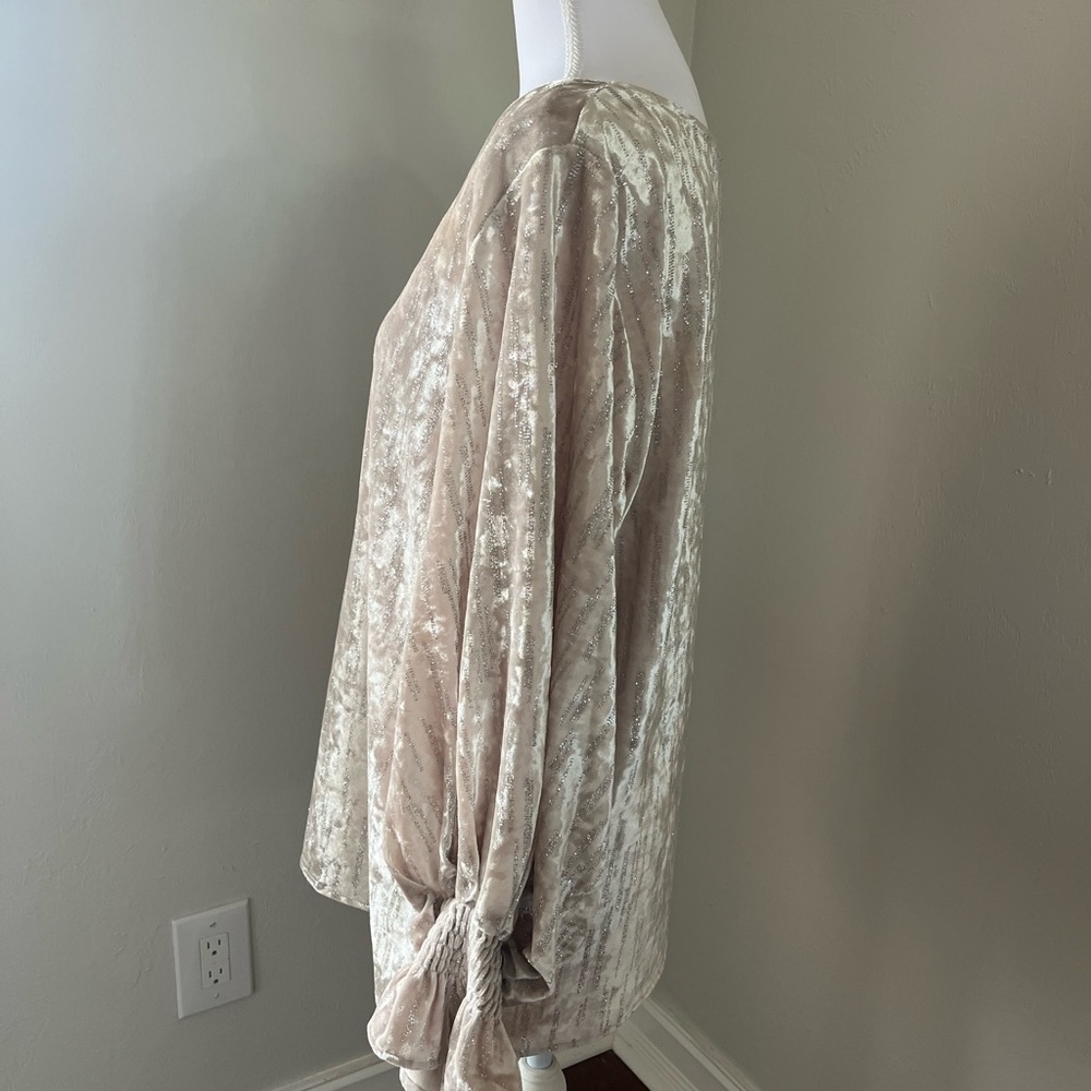 Vince Camuto Shimmering Cream Blouse - Picture 4 of 8